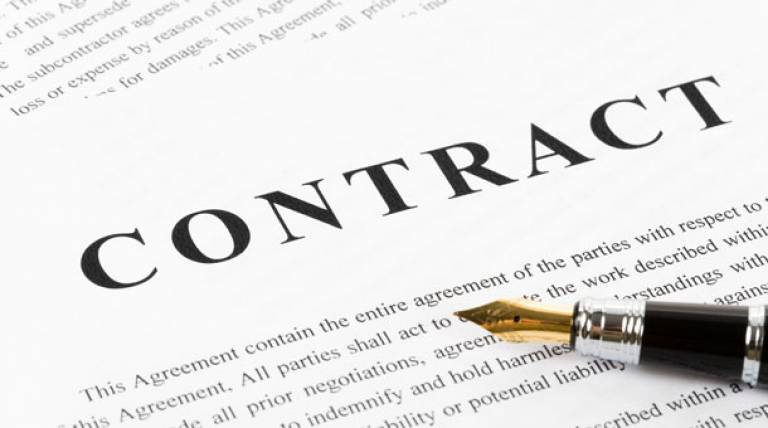 Signing a Contract with a Maltese Company